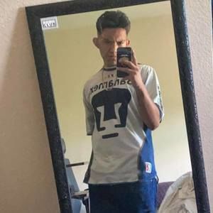 Meet your Posher, Christopher